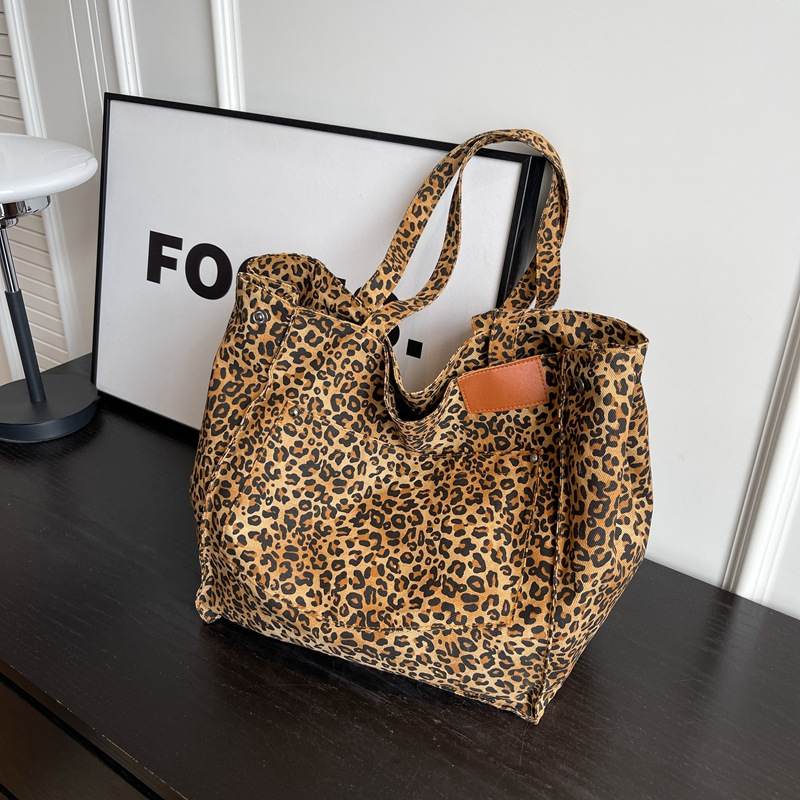 Leopardenmuster-Tragetasche Vi – Vintage Fashion Shop Bewertung und Preis