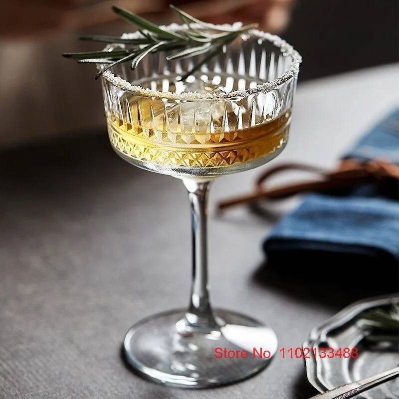 2 Stück Geschnitzte Martini-Gl – Vintage Fashion Eu Bewertung und Preis