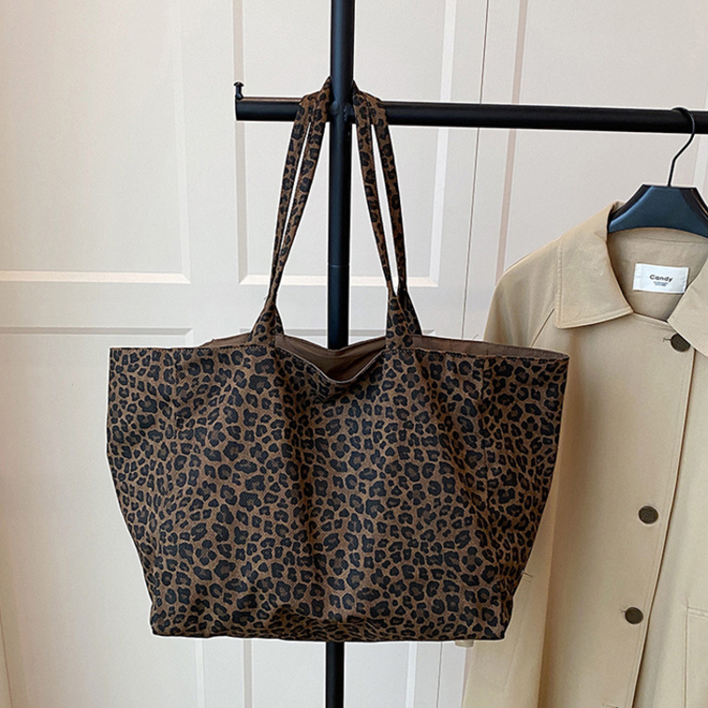 Damen-Tragetasche mit Leoparde – Vintage Fashion Shop Bewertung und Preis
