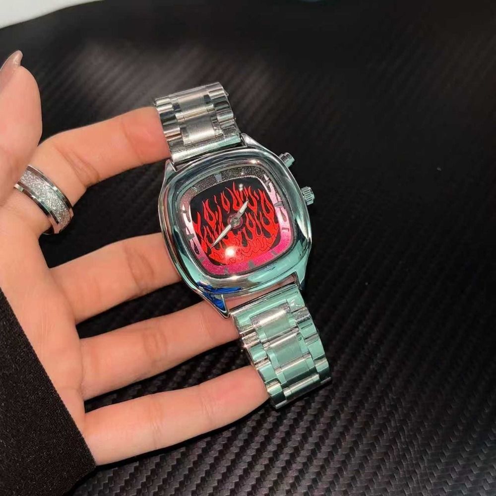 Coole Y2K Vintage-Uhren, Modis – Vintage Fashion Bloggers Bewertung und Preis