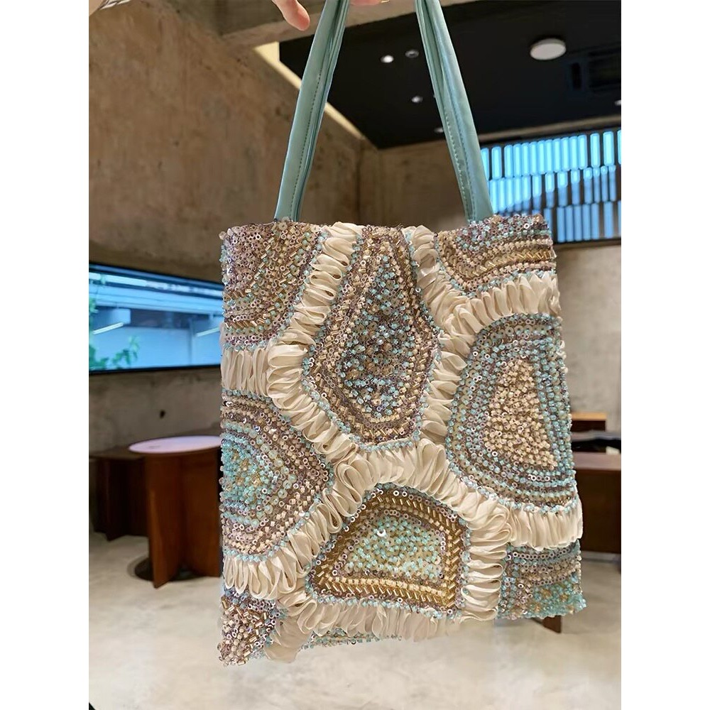 Vergoldete Vintage-Handtasche  – Vintage Fashion Fabrics Bewertung und Preis